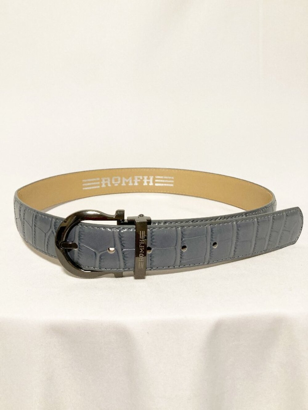 ROMFH Croc Belt Equestrian Gray Faux Leather 35"
